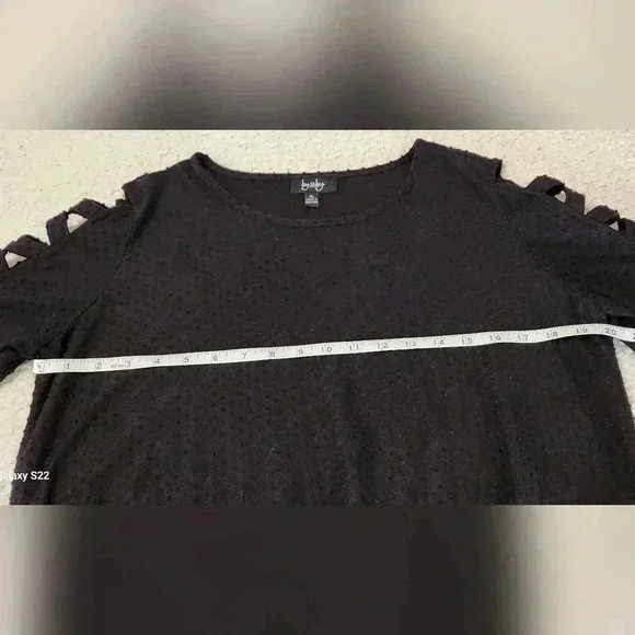 By&by cut out textured top, juniors XL - Picture 8 of 10